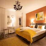 Ξενοδοχείο Restaurant Gruener Baum Und Altes Tor 3*