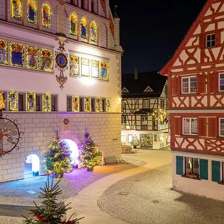 Restaurant Gruner Baum Und Altes Tor Otel Bad Waldsee