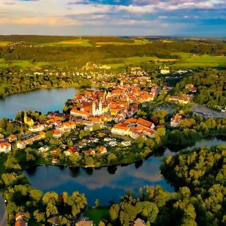 Hotel Restaurant Gruener Baum Und Altes Tor