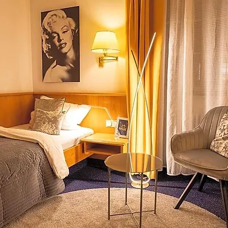 Restaurant Gruener Baum Und Altes Tor Hotel