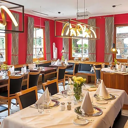 Restaurant Gruener Baum Und Altes Tor Hotel