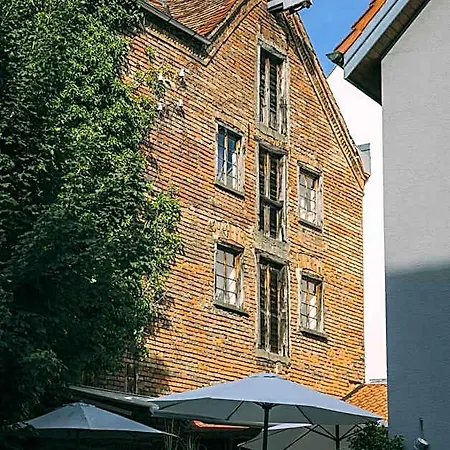 Restaurant Gruener Baum Und Altes Tor 3*