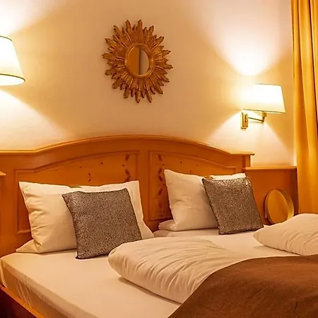 Hotel Restaurant Gruener Baum Und Altes Tor Bad Waldsee